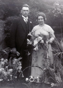 Trouwfoto Harie Bielders en Lies Limpens (1934)