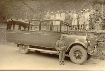 Eerste autobus van Adrien Thirion