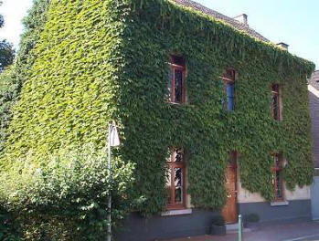 Woonhuis Boersma-Vos in zomer 2003 (Fons Heijnens)