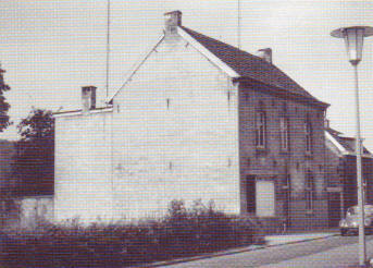 Woonhuis annex winkel aan de Onderstestraat 9 in 1976