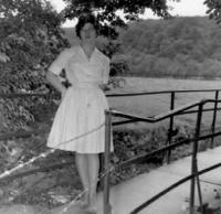 Harren, Anny (1937-2022)